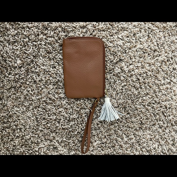 Fossil Leather Wristlet - Picture 2 of 3